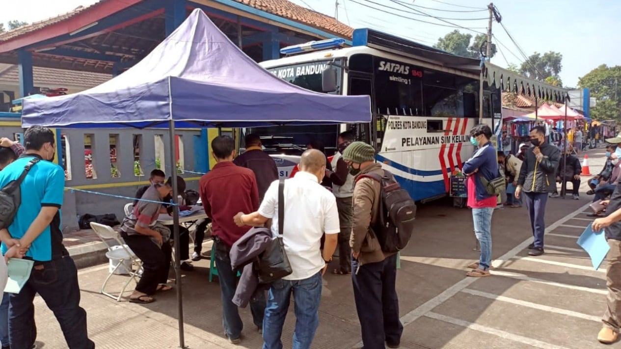 616f88b0872ea-mobil-sim-keliling_1265_711.jpeg