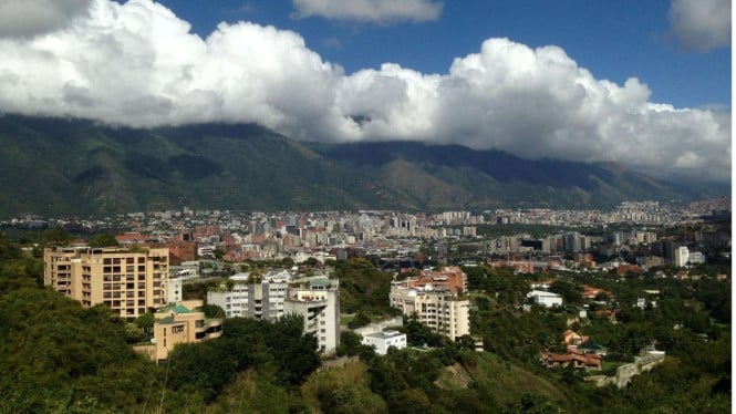626b9de4817cb-caracas-venezuela_665_374.jpg