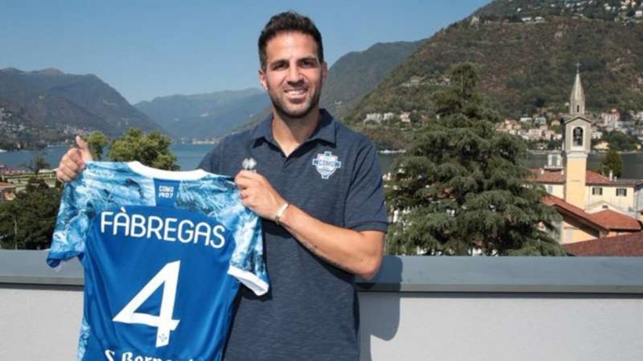 ¿Cesc Fábregas en el radar del Manchester United? La cifra revela el interés del ex Arsenal por Old Trafford