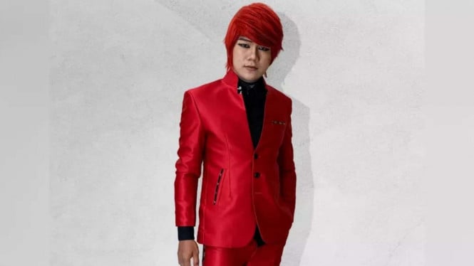 La poligamia no está permitida por la primera esposa, dijo el Mago Rojo, y no es un requisito en el Fiqh islámico.