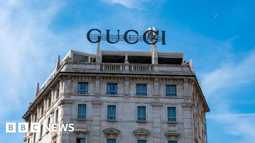 Gucci criticado por imágenes de ‘bofetada de IA’ antes de un gran desfile de moda