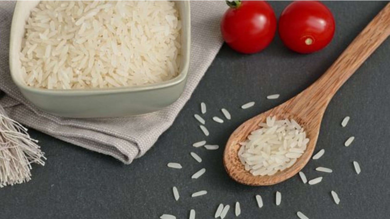 ¿Es mejor usar arroz o dinero para el Zakat Fitrah? Esta es la interpretación de los Ulema.