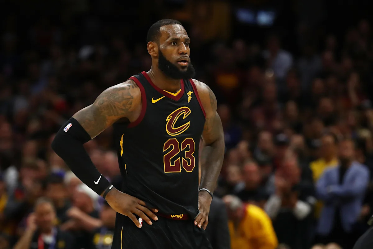 Se informa que los Cavaliers dan la bienvenida a LeBron James la próxima temporada para su tercer período con el equipo: informe