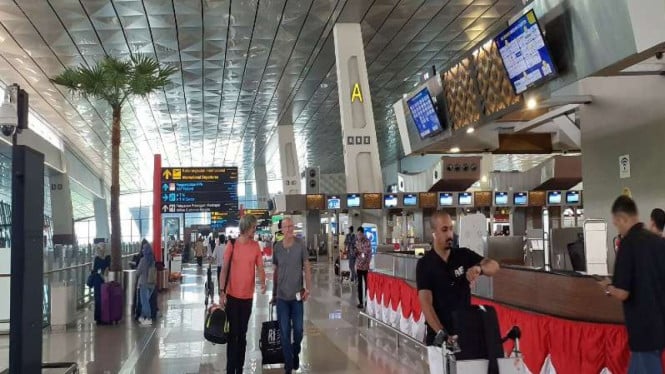 El aeropuerto Soekarno-Hatta garantiza la disponibilidad de la terminal a pesar de las cancelaciones de vuelos a Medio Oriente