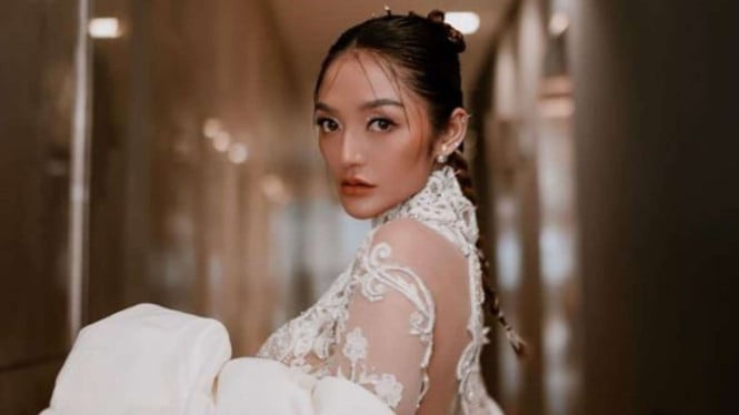 Siti Badria está de duelo, su madre ha muerto