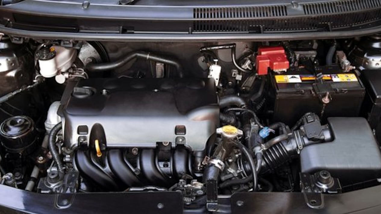 Cómo limpiar la sala del motor del automóvil, código de fábrica BYD Subang, se puede distribuir el simulador muerto