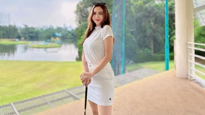 Viral por rumores con Ridwan Kamil, Aura Kasih abre promoción gratuita para MIPYMES: ¡Debes usar pantu!