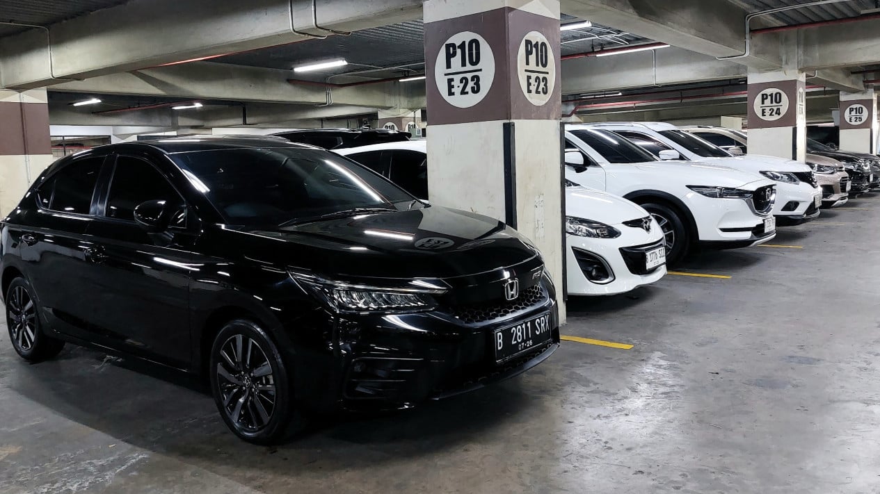 66cef0d86cfbb-showroom-mobil-bekas-di-wtc-mangga-dua_1265_711.jpg