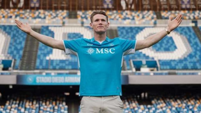 66d2b9d98683c-mctominay-gabung-napoli_665_374.jpeg