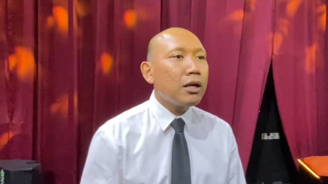 En una telenovela, Oki Renga revela los desafíos de retratar un mundo sin Dios