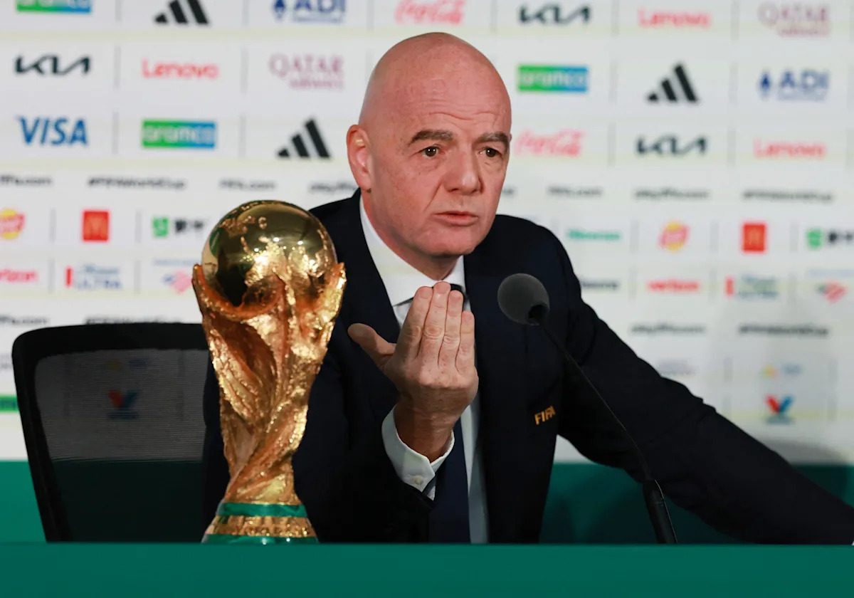 El jefe de la FIFA, Gianni Infantino, pide ampliar el Mundial a 64 equipos en 2030