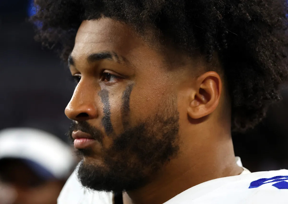 El DT de los Cowboys, Solomon Thomas, destaca la importancia de la salud mental tras la muerte de su compañero de equipo Marshawn Kneeland