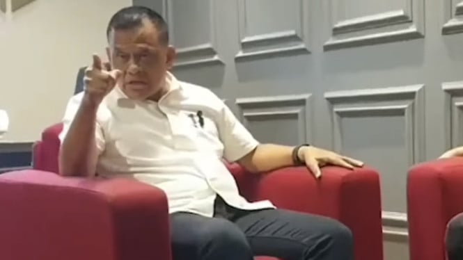 ¡Desafiando al Presidente y destruyendo la Agencia Nacional de Policía!