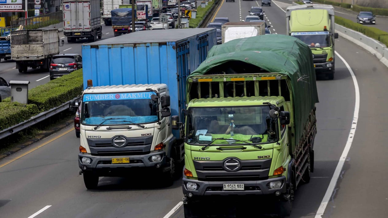 El Ministerio de Transporte ha amenazado con congelar las licencias de las empresas que violen las normas que rigen el movimiento de mercancías.