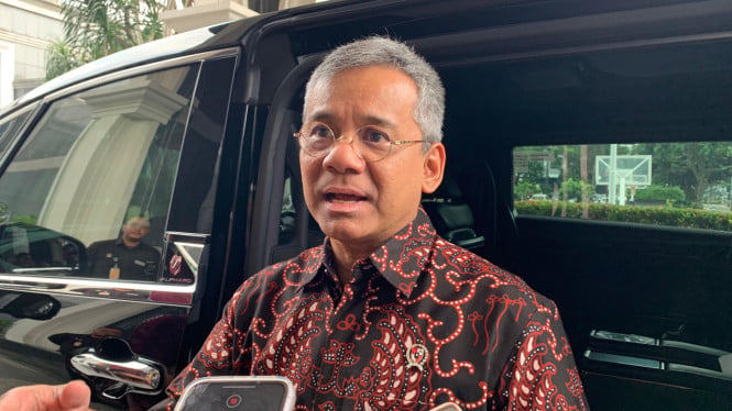 6826fea3af5b2-kemenkeu-pantau-setoran-pnbp-sda-2025-bisa-tak-capai-target_665_374.jpg