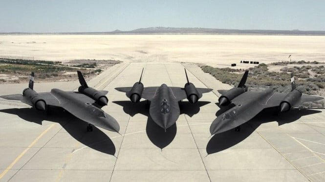 682a087a4f8b9-sr-71-blackbird_665_374.jpg