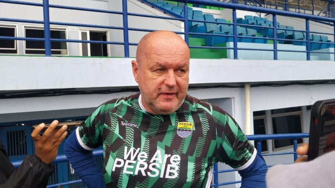 682dcbc4a13b2-pelatih-persib-soroti-tidak-ada-anak-asuhnya-yang-masuk-nominasi-pemain-muda-terbaik-liga-1_665_374.jpg