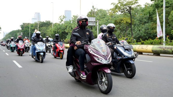 No sólo en casa, las motocicletas Honda Indonesia exportan más de 1 millón de unidades.