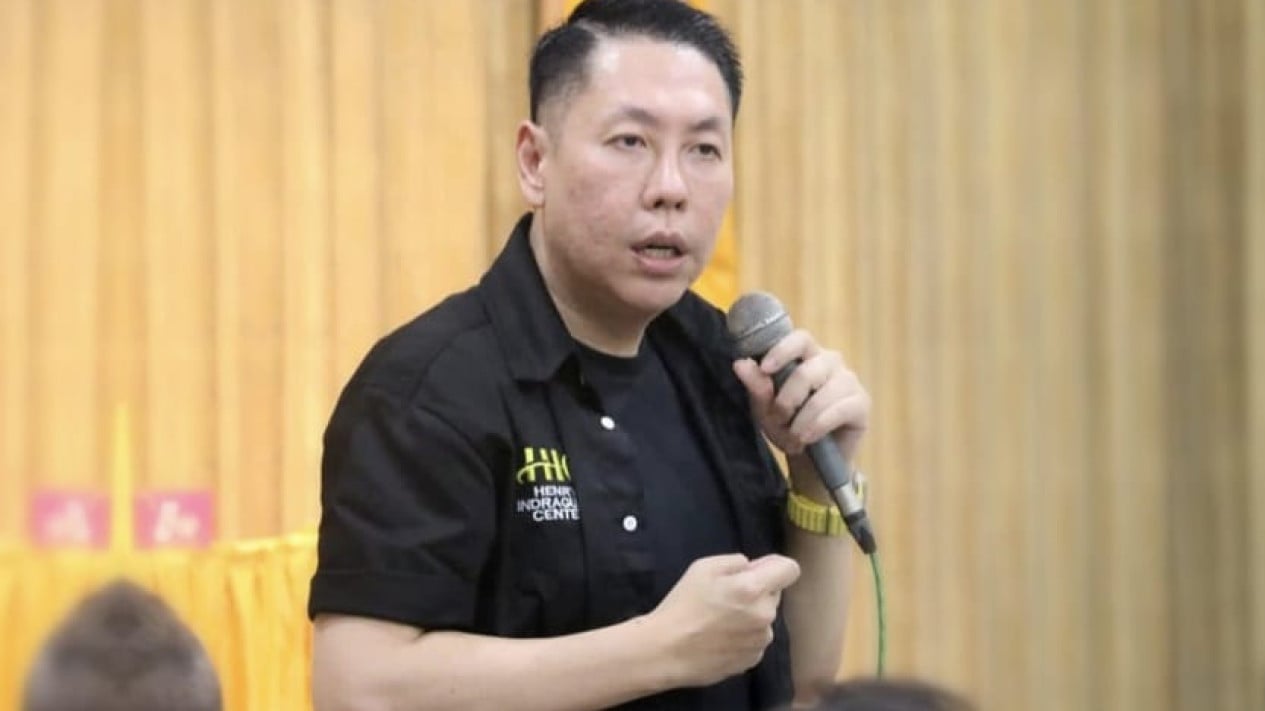 Según el informe de prensa, se ha negado vehementemente el nombre de Fahd El Fouz A Rafiq, ya que supuestamente fue golpeado.