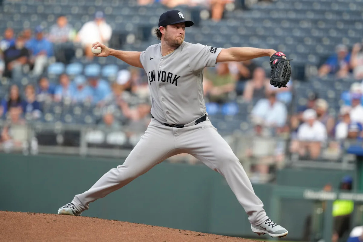 Gerrit Cole poncha a 10 y lanza 6 2/3 entradas en blanco en la segunda apertura mientras los Yankees superan a los Reales