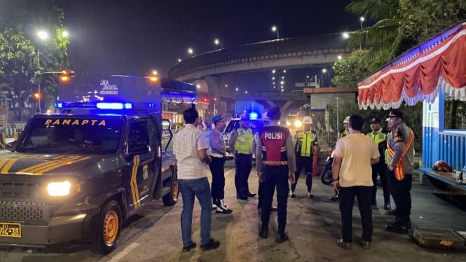 68fe0427407f1-polres-pelabuhan-tanjung-priok-melaksanakan-patroli_665_374.jpg