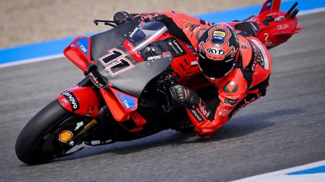 6904a5c6c25dc-pebalap-asal-italia-nicolo-bulega_665_374.jpeg