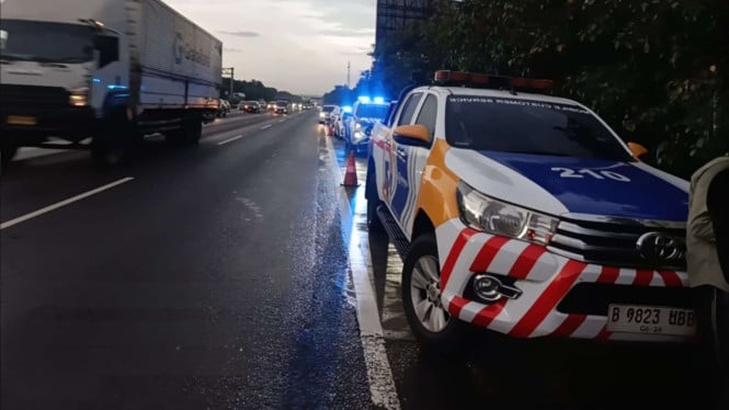 2 Segundos De Ladrones Sádicos Actúan De Taxistas En Línea En La Carretera De Peaje De Zagorawi, Su Motivo Te Hará Negar Con La Cabeza