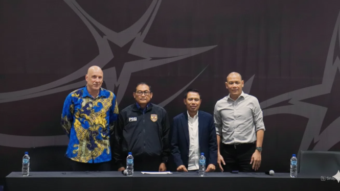691f05796d8a6-sumardji-dan-yunus-nusi-serta-nova-arianto_665_374.png