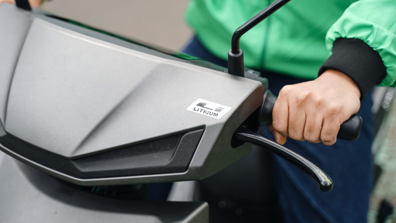 Las motos eléctricas son más económicas y se dice que cuestan sólo una quinta parte