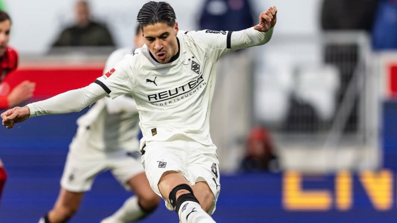 Kevin Dix lleva el brazalete de capitán del Gladbach y aleja al equipo de la zona de descenso