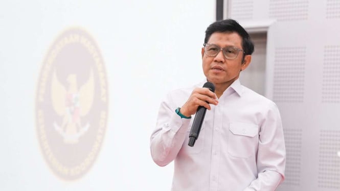 692416654ca0f-menko-bidang-pemberdayaan-masyarakat-muhaimin-iskandar-atau-cak-imin_665_374.jpg