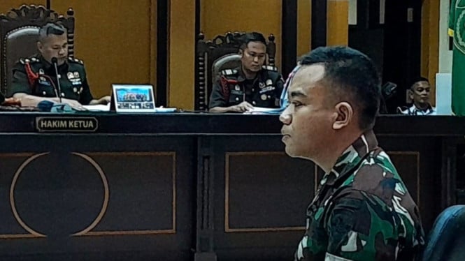 69248420e1b30-terdakwa-komandan-kompi-lettu-ahmad-faizal-dalam-kasus-kematian-prada-lucky_665_374.jpg