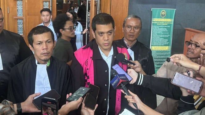 Condenado a 18 años de prisión, Kerry Riza pide justicia para Prabowo: es un estadista e inteligente