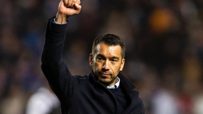 Giovanni van Bronckhorst se acerca a la selección de Indonesia, ¡el Liverpool ya busca un sustituto!