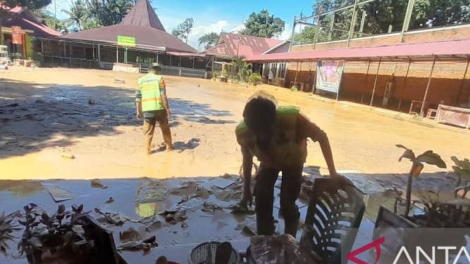 Las pérdidas de infraestructura alcanzaron los 202,8 mil millones de IDR