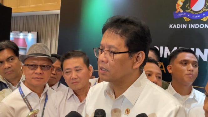 692da5f504995-menteri-keuangan-purbaya-yudhi-sadewa_665_374.jpg