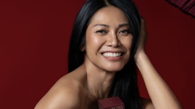 Preciosa y eternamente preciosa, Angun Si Sasmi revela el secreto para una piel sana sin Botox ni rellenos