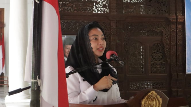 148 mil familias campesinas y linmas protegidas por el seguro de vida gratuito Bribes Regent