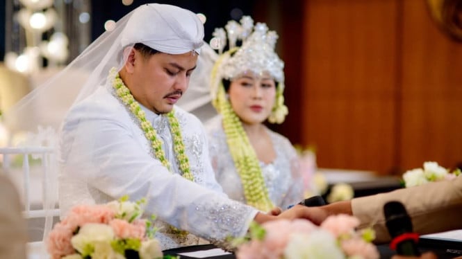 El tribunal discutirá el contenido de la demanda de divorcio de Bowen contra Rully Angie Akbar