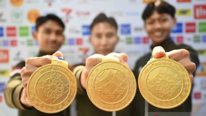 693bc7bea0d9b-atlet-taekwondo-putra-indonesia-raih-medali-emas-di-sea-games-2025_665_374.jpg
