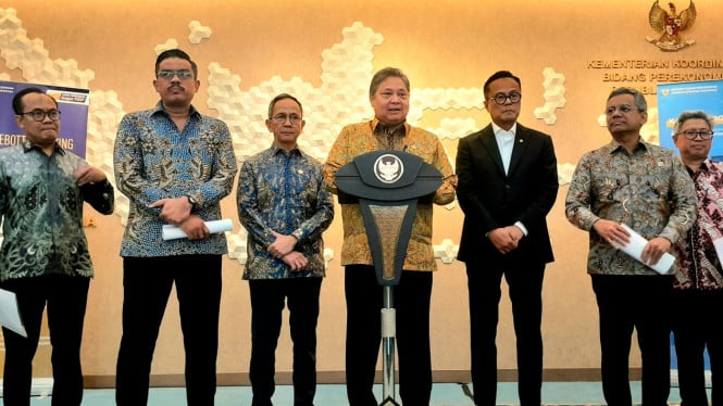 69413160698aa-menteri-koordinator-bidang-perekonomian-airlangga-hartarto-tengah_665_374.jpg