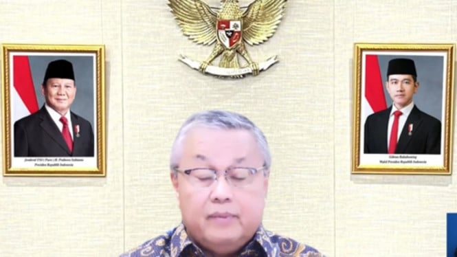 6942613d49a71-gubernur-bi-perry-warjiyo_665_374.jpg