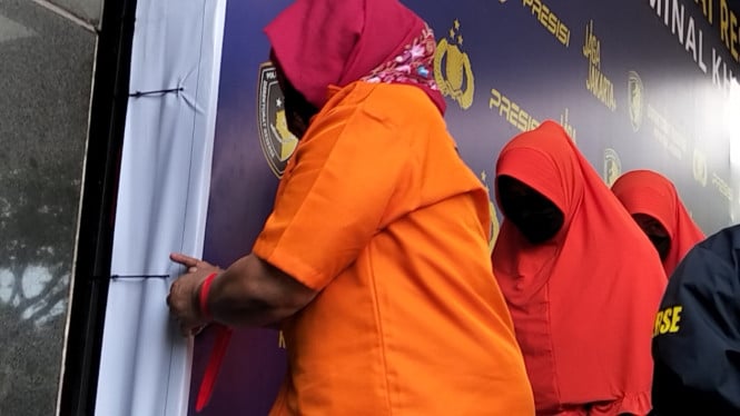69426eb8e8ca7-para-pelaku-aborsi-ilegal-di-apartemen-basurra_665_374.jpg