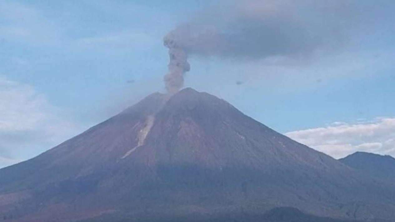 Con la erupción del Monte Semeru y la caída de nubes calientes, la distancia del lanzamiento se ha convertido en un misterio.