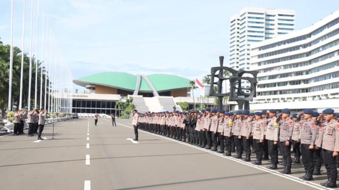 6949fbc39b8ad-ilustrasi-personel-gabungan-amankan-unjuk-rasa_665_374.jpeg