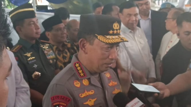 694bd33cd67c3-kapolri-jenderal-polisi-listyo-sigit-prabowo_665_374.jpg