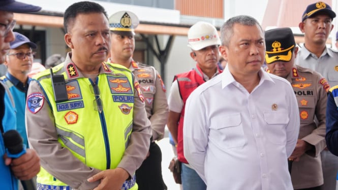 Cacorlantas confirmó que a los vehículos de tres ejes se les prohibió el acceso a las autopistas de peaje durante las vacaciones de Navidad y los delincuentes fueron inmediatamente multados.