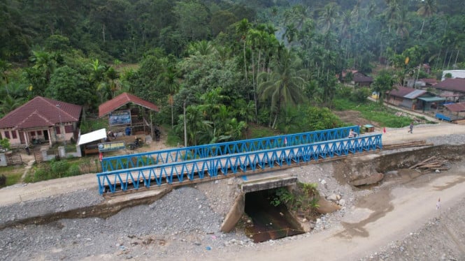 Hutama Karya completa dos puentes Bailey en el sureste de Aceh, acelerando la recuperación posdesastre