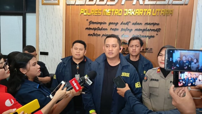 6957ef88f175e-kasat-reskrim-polres-metro-jakarta-utara-akbp-onkoseno-grandiarso-sukahar_665_374.jpg