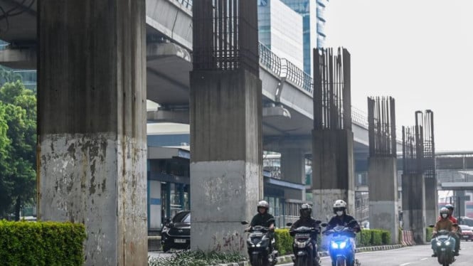 ¡Advertencia! Rasuna dijo que se producirán atascos de tráfico cuando se derribe el pilar del monorraíl estancado, dijo la policía…